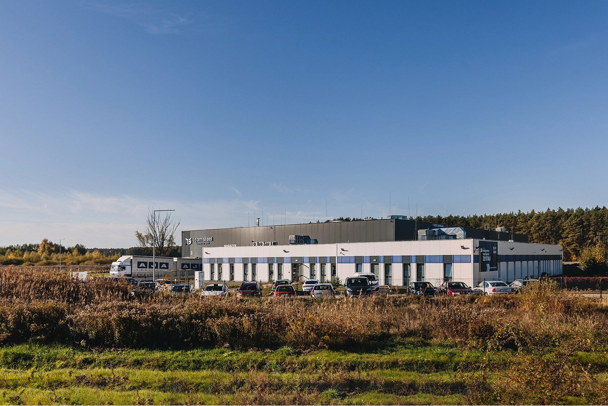 The modern, CO2-neutral Hold My Bike (HMB) production facility in the EU, where our sustainable indoor bike wall mounts are manufactured under fair conditions.